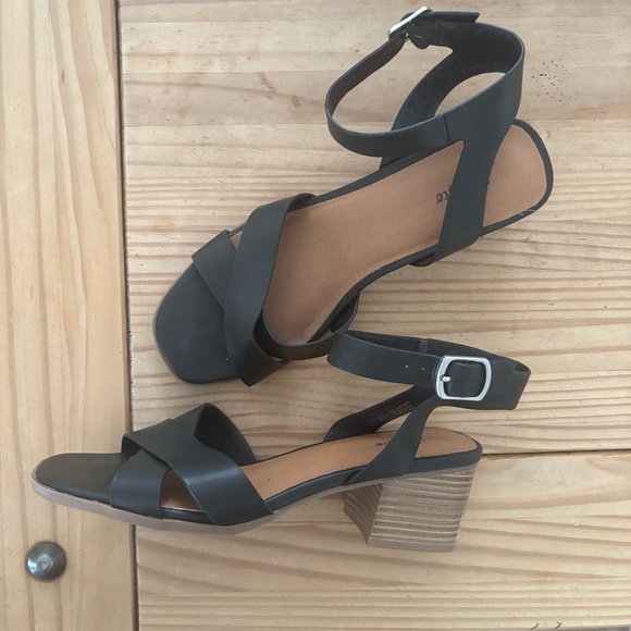 Style & Co Black Heeled Sandals with Ankle Strap - Picture 1 of 10